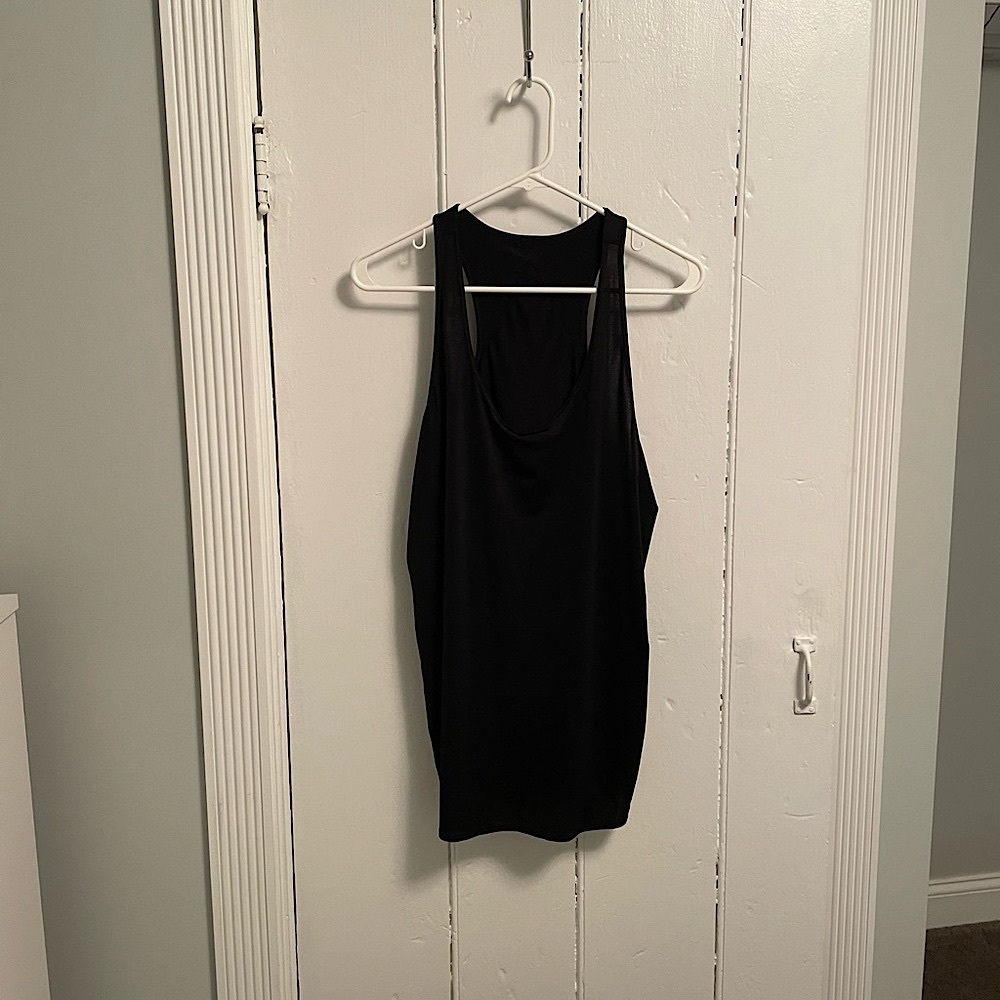 Lululemon Size 10 Black Women’s Tank Top Breathable Moisture Wicking